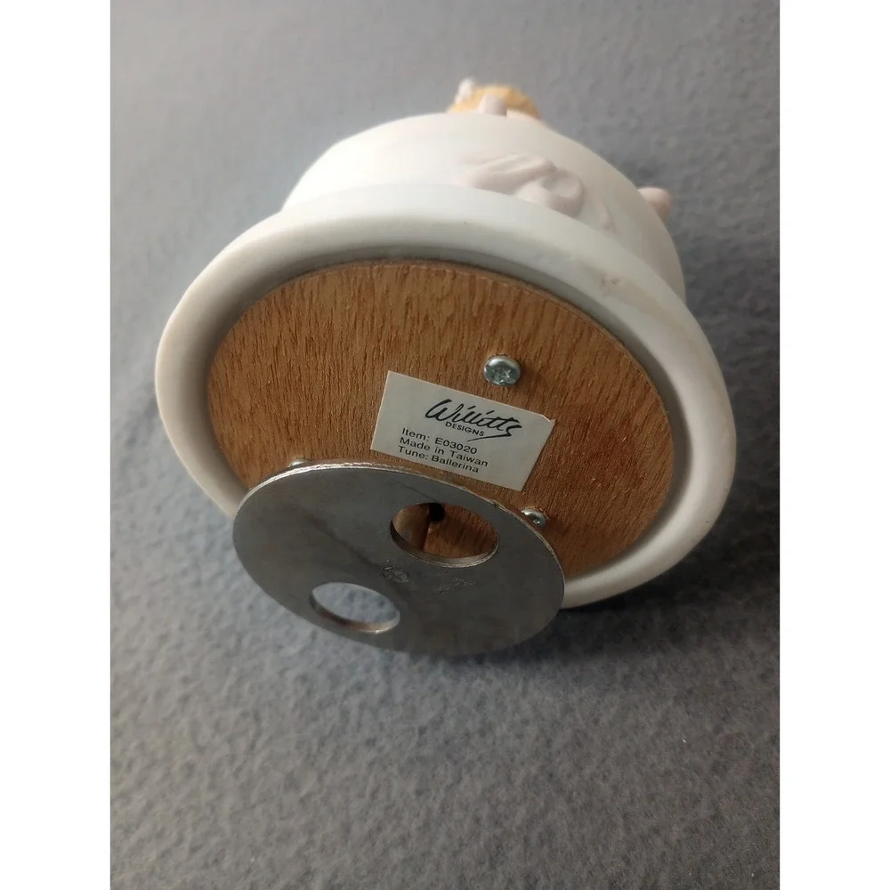 Willitts Spinning Music Box Porcelain Dance Ballerina Dance Song Vaughn Monroe